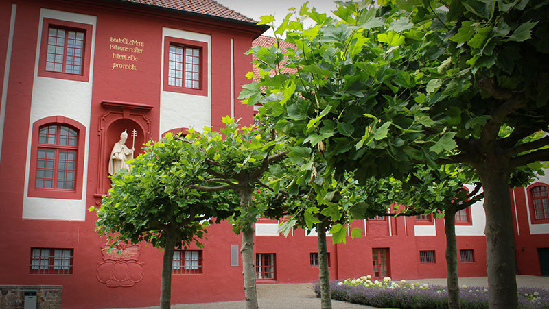 Schloss Iburg mit Konventgarten